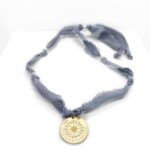 MEDALLION Brújula Tela gris
