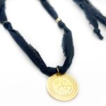 MEDALLION Talismán Tela negro